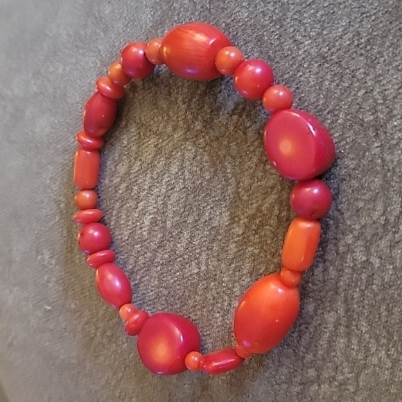HANDMADE Red Coral Beaded Bracelet Dangle Hook Earrings Set - Picture 3 of 5